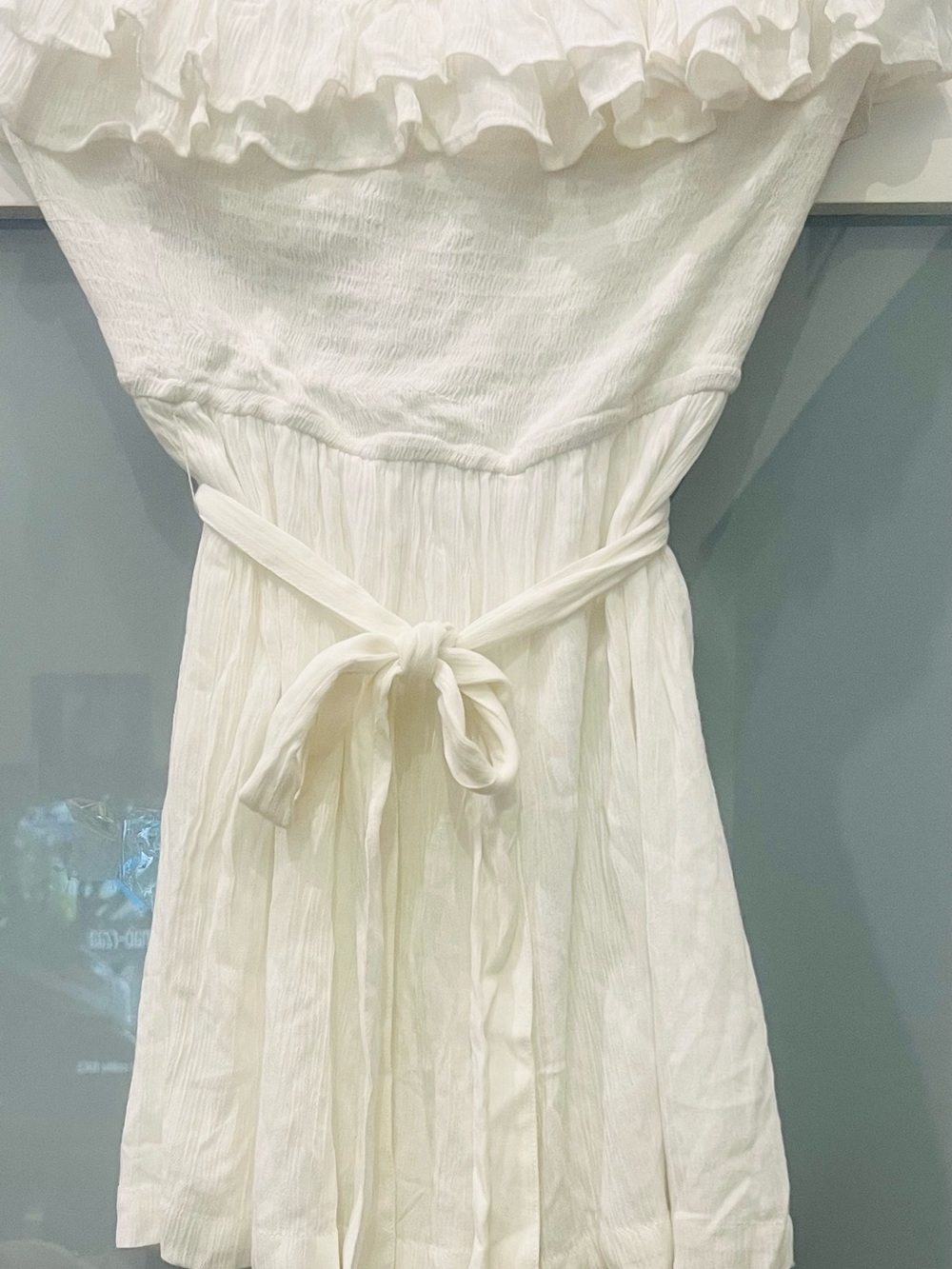 BRAND NEW New York & Company Off-Shoulder Ruffle Romper – Size M